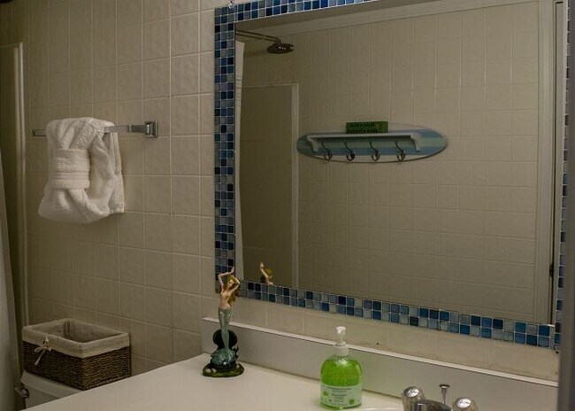 bathroom - 683 Nautilus Ct