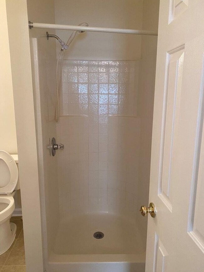 Foto del edificio - 110 Andover Court, Yorktown - Available NOW