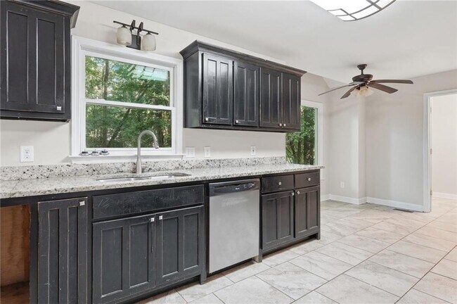 Building Photo - 2753 Allyn Way NW