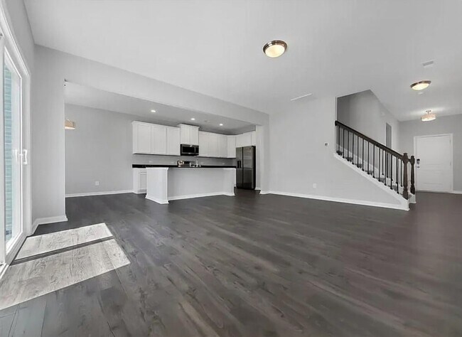 Foto del edificio - 511 Baycraft Ln