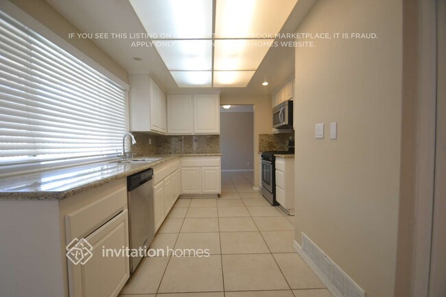 Building Photo - 2177 Fernwood Ct