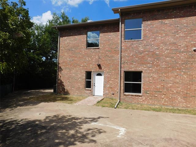 Building Photo - 2240 Jackson Cir