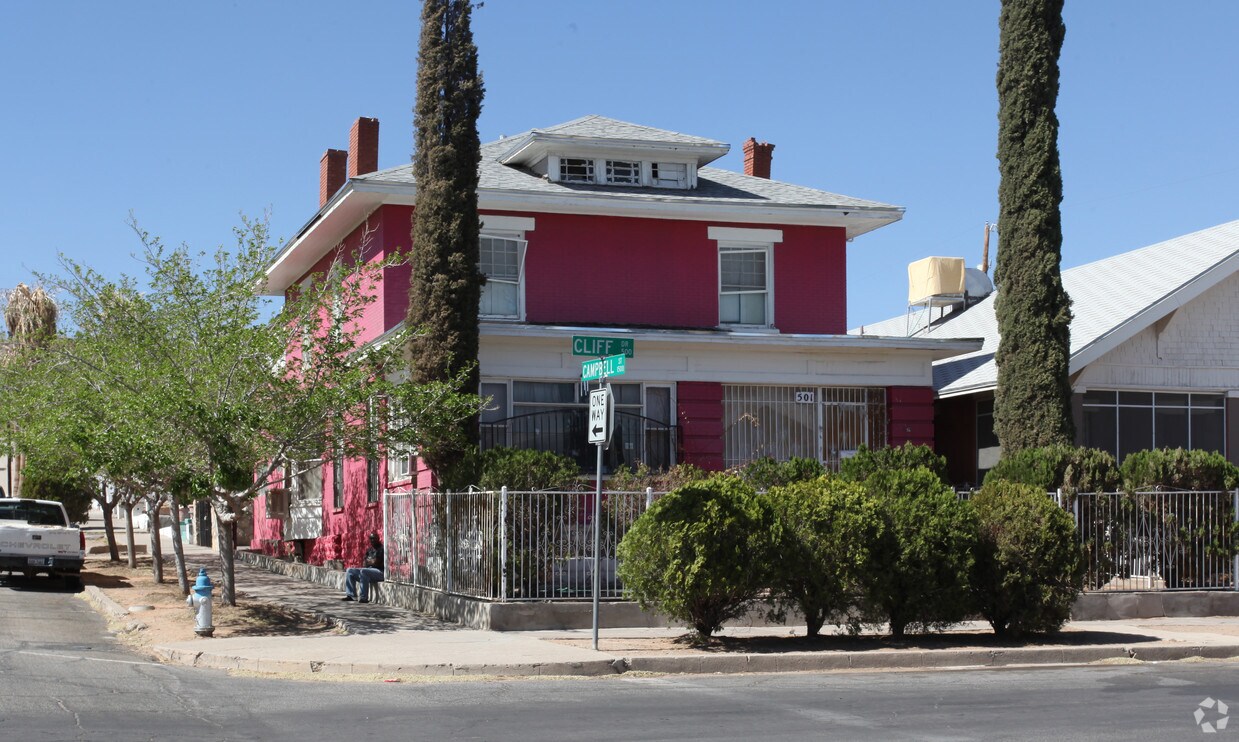 Foto principal - 501 E Cliff Dr