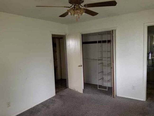Building Photo - 141 E Jarman Dr