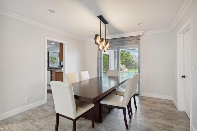 Foto del edificio - 3 br, 2 bath House - 603 SE 7th Ave