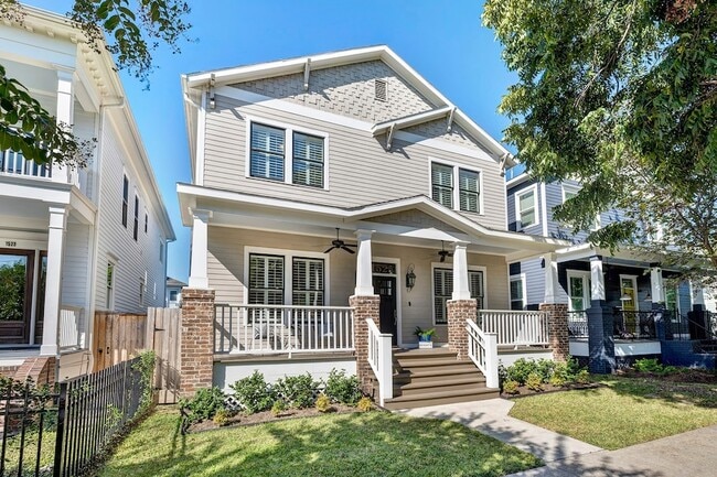 Photo - 1525 Oxford St House