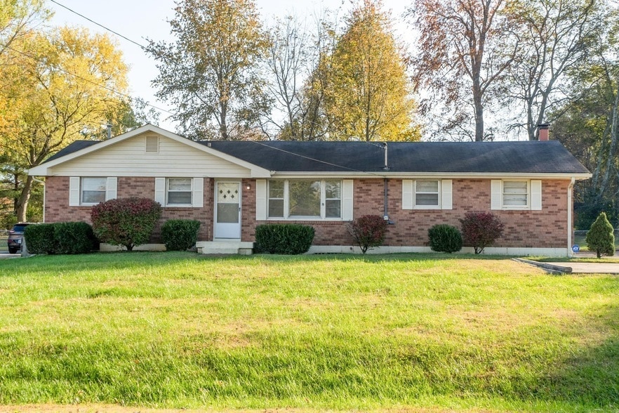 Primary Photo - 106 Bluewater Dr