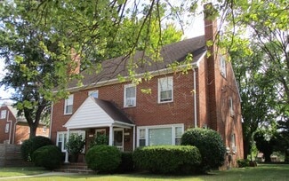 Building Photo - 1408 Parcell St