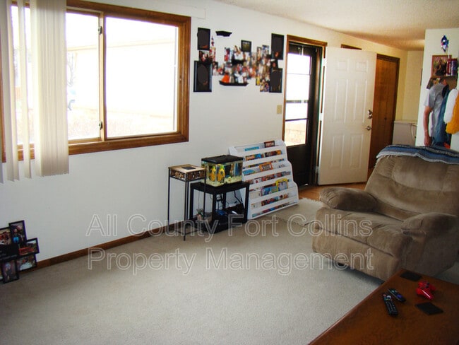 Building Photo - 409 Terri Dr
