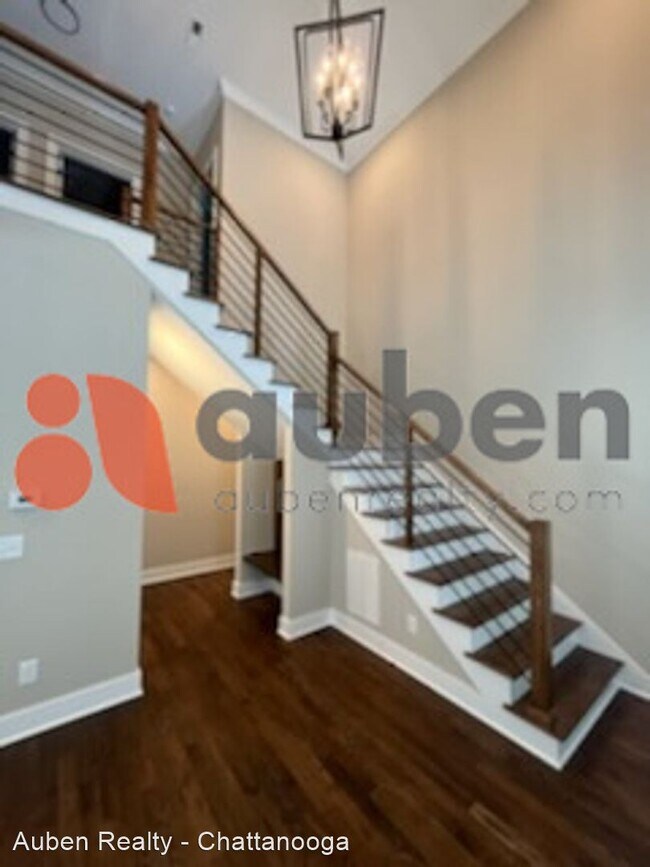 Building Photo - 3 br, 2.5 bath House - 6228 Pine Marr Drive