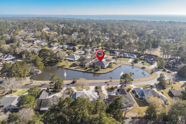 Building Photo - 1517 Glenlake Cir