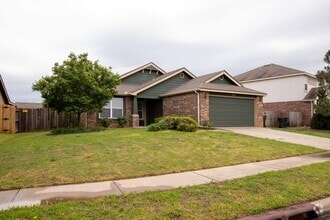 Building Photo - 10913 N 147th E Ave