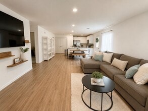 Building Photo - 20910 Zuccala Dr