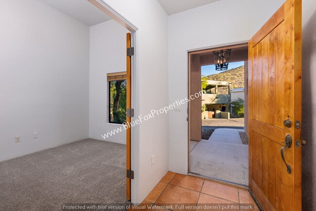 Building Photo - 1404 W Kandy Ct