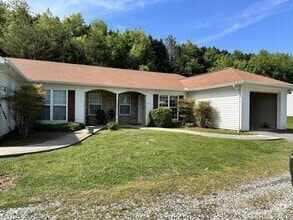 Building Photo - 2252 Mentor Rd