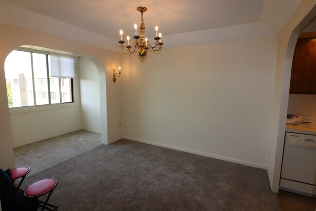 Foto del edificio - 1731 Beacon St