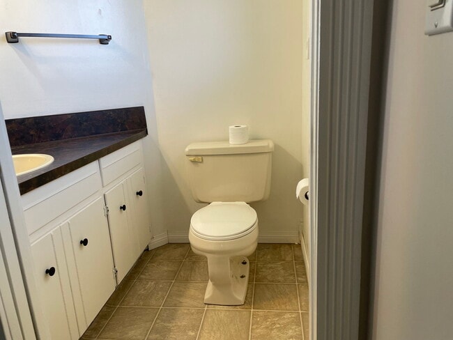 Building Photo - 3 Bedroom 2 Bathroom Home in Sardis Chilli...
