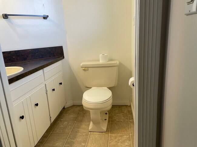 Photo du bâtiment - 3 Bedroom 2 Bathroom Home in Sardis Chilli...