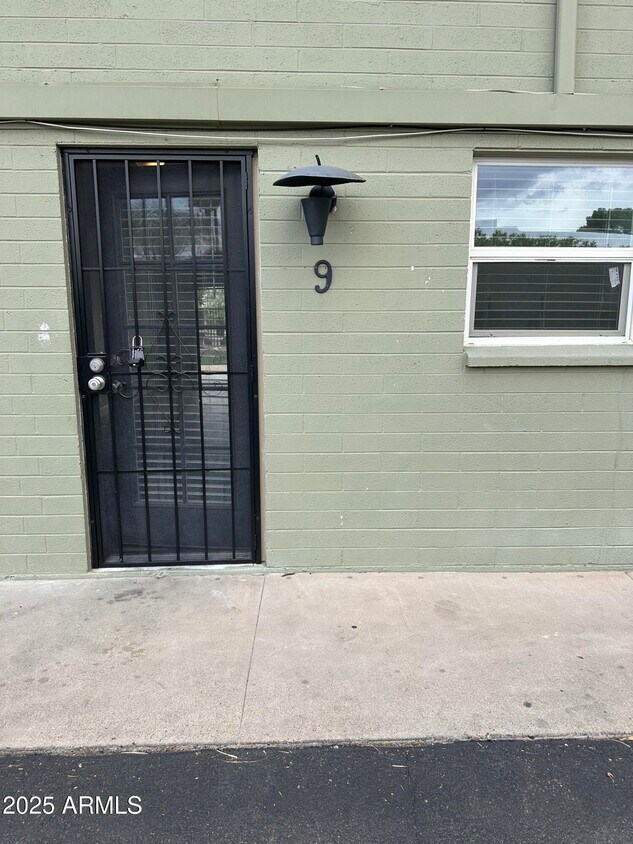 Primary Photo - 5115 N 12th St