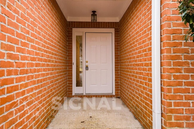 Building Photo - 6019 Mill Creek Dr