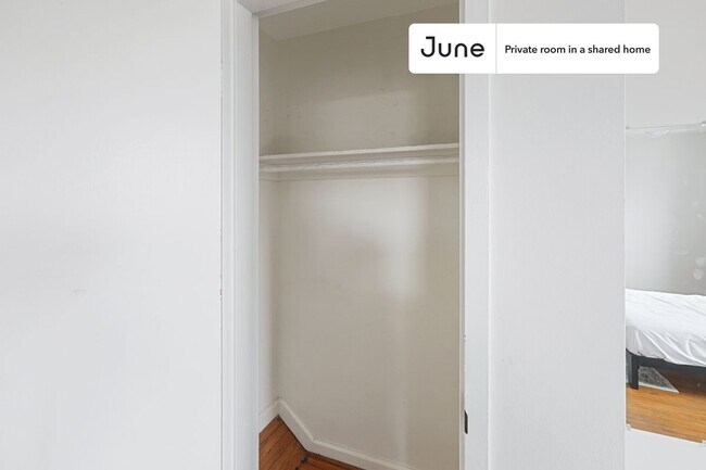 Foto del edificio - Room in Shared 4 bed/2.5 bath home