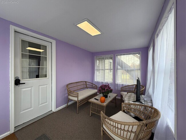 Foto del edificio - 247 Orrs Mills Rd