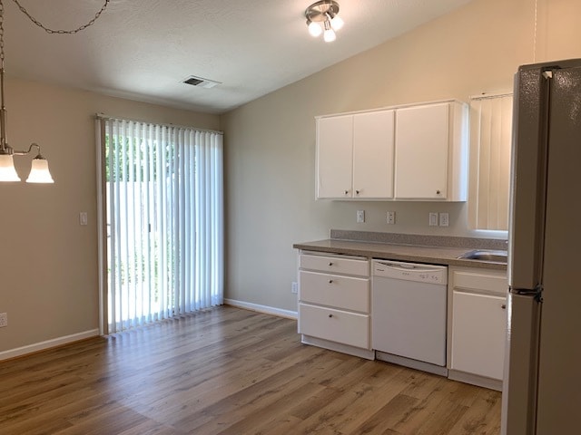 Building Photo - 1325 River Oak Rd