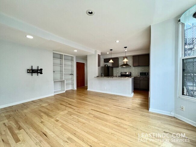 Foto del edificio - 2300 18th St NW