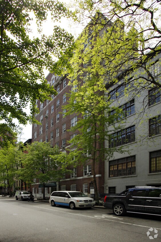 24 W 9th St. - 24 W 9th St