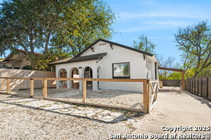 Foto del edificio - 810 Dakota St