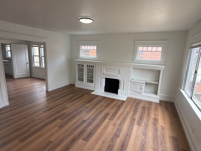 Foto del edificio - 2 Bedroom Home Near Richmond City Hall