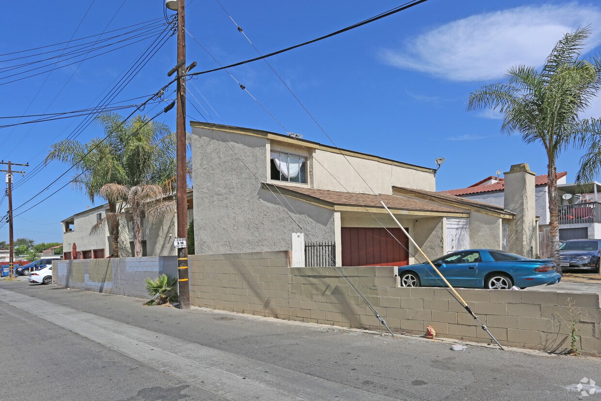 Building Photo - 13031 Rockinghorse Rd