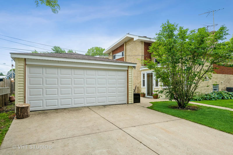 1519 Darrow Ave, Evanston, IL 60201 Townhome Rentals in Evanston IL