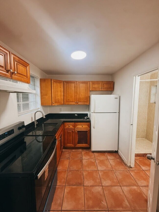 Foto del edificio - 715 NW 116th Terrace