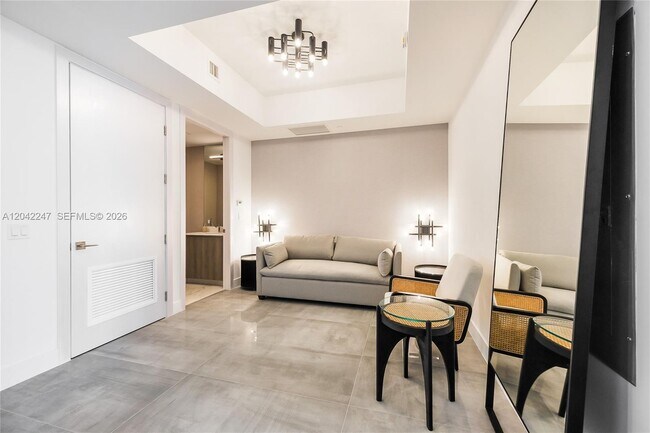 Foto del edificio - 17550 Collins Ave