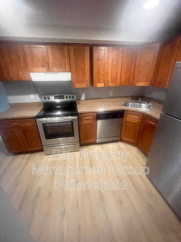 Foto del edificio - 1708 W Diamond St