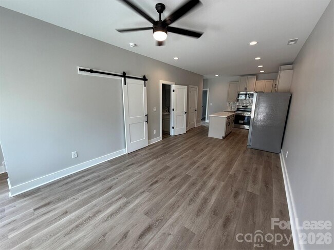 Foto del edificio - 523 Dellwood Dr