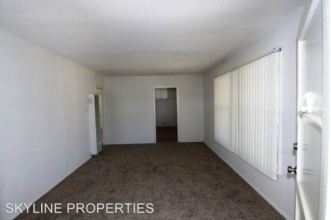 Foto del edificio - 229-231 E Fremont Square