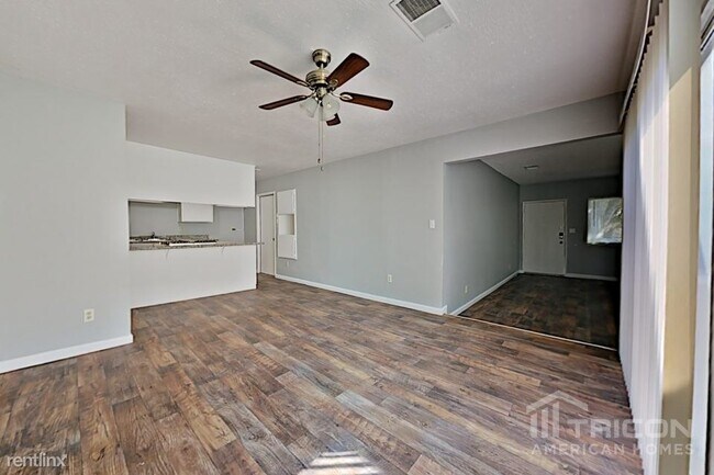 Building Photo - 2333 Nancy Ln