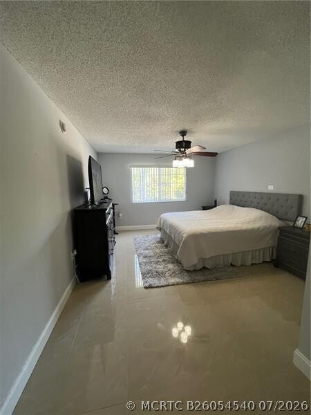 Foto del edificio - 5051 Wiles Rd