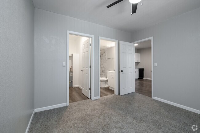 1BR, 1BA - 472SF - Bedroom - Westside Commons Apartments