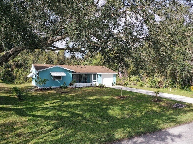 Foto principal - 1379 Scroll St