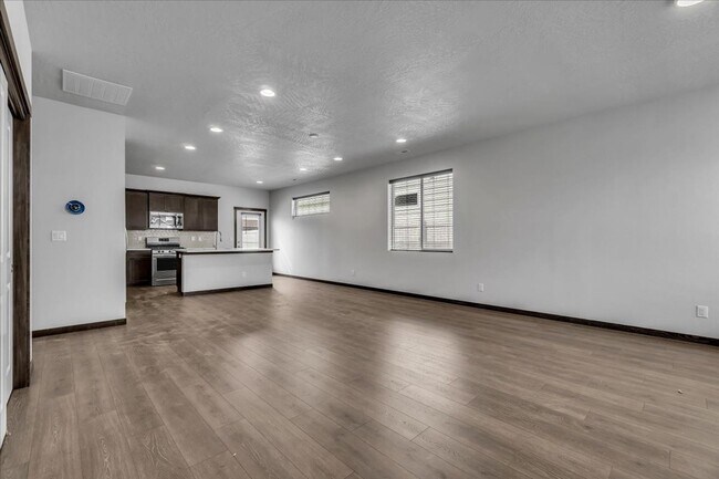 Foto del edificio - Charming 3 Bed and 2 Bath Home