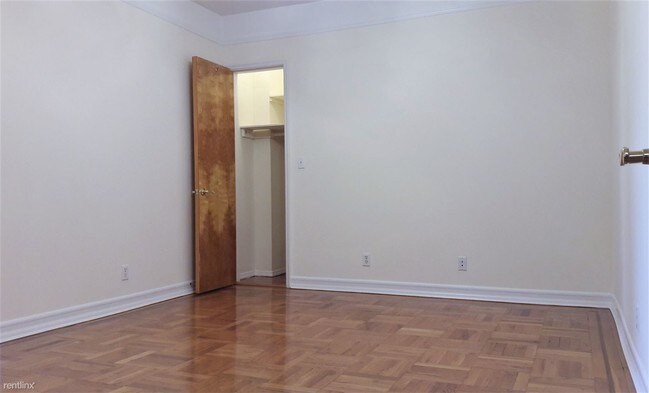 Foto del edificio - 2114 63rd St