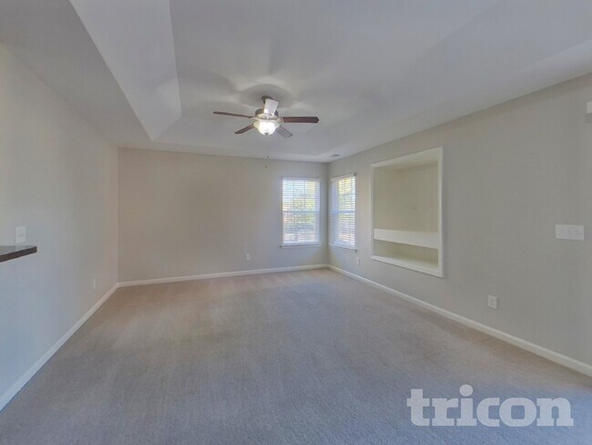 Foto del edificio - 420 Hedge Grove Ln