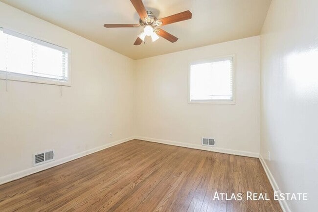 Foto del edificio - 4531 E Yale Ave