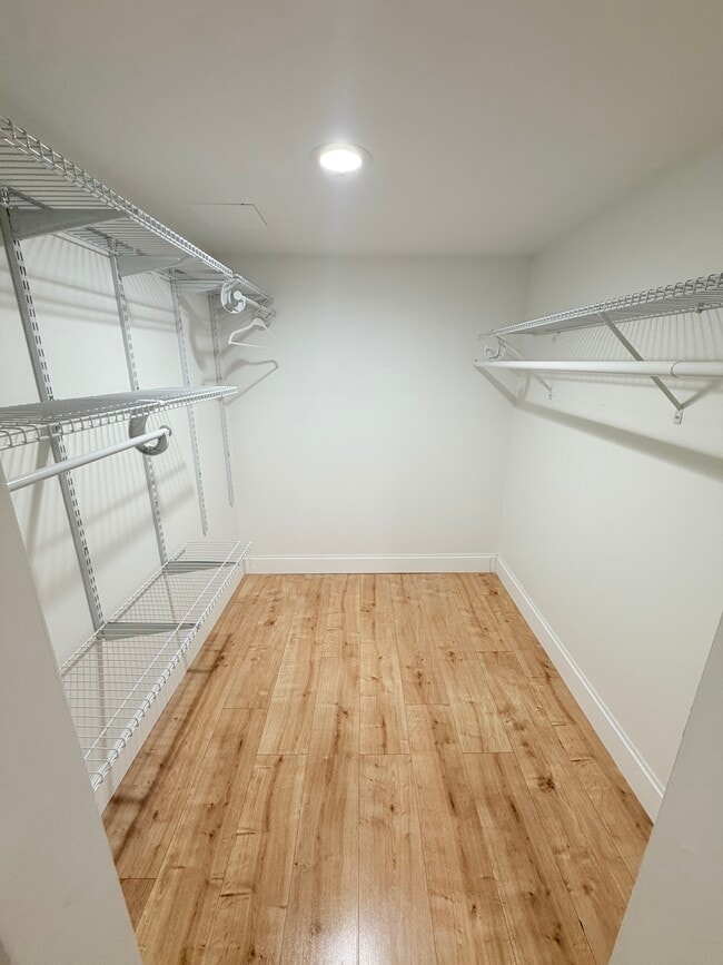 Building Photo - 22 Franklin St