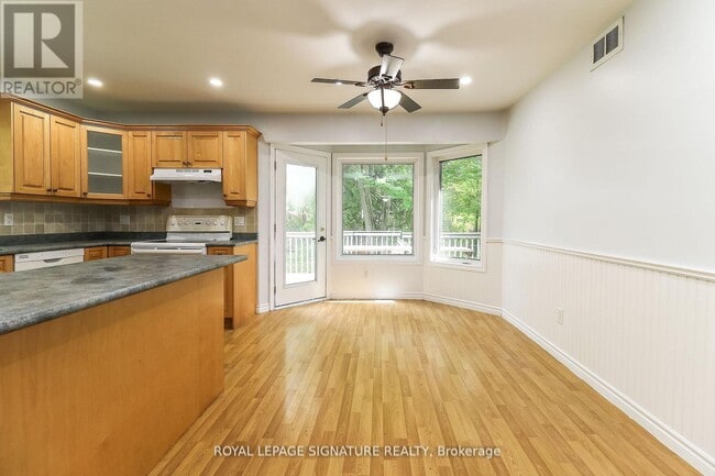 Photo du bâtiment - 1463 River Rd W