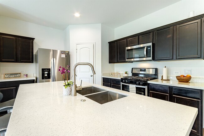 Foto del edificio - 5134 Jasmine Dawn Dr