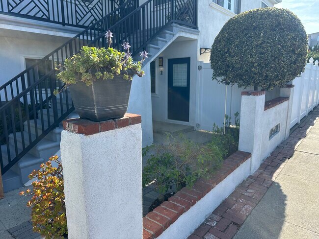 Foto del edificio - 951 McCarthy Ct